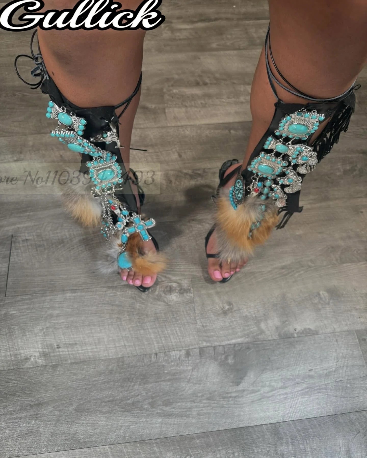 Sandalias con Flecos y Gemas Azules