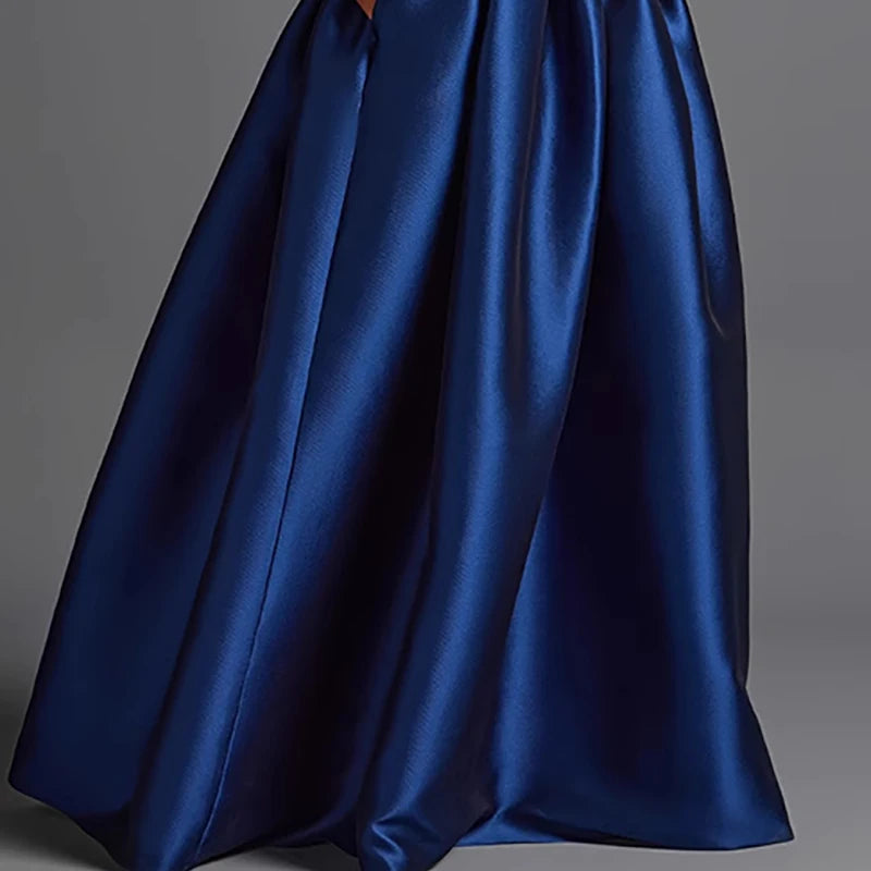 Vestidos elegantes de satén.